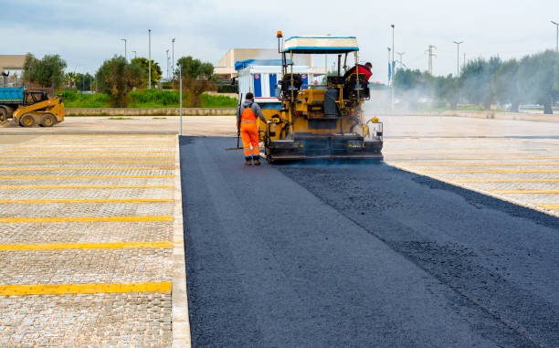 Best Driveway Grading and Leveling  in Shawano, WI